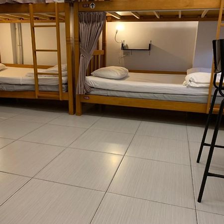 Backpacker 41 Hostel - Taizhong Zewnętrze zdjęcie