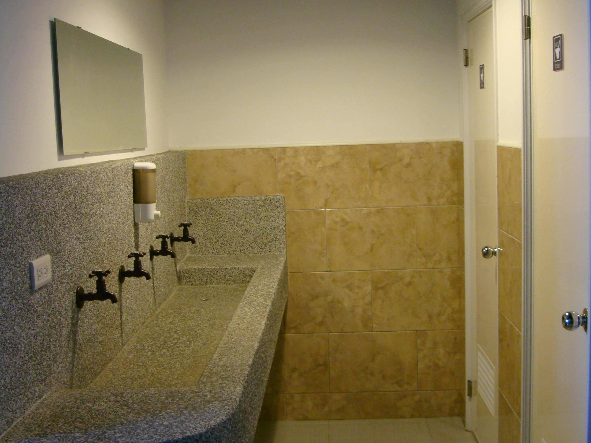 Backpacker 41 Hostel - Taizhong Zewnętrze zdjęcie