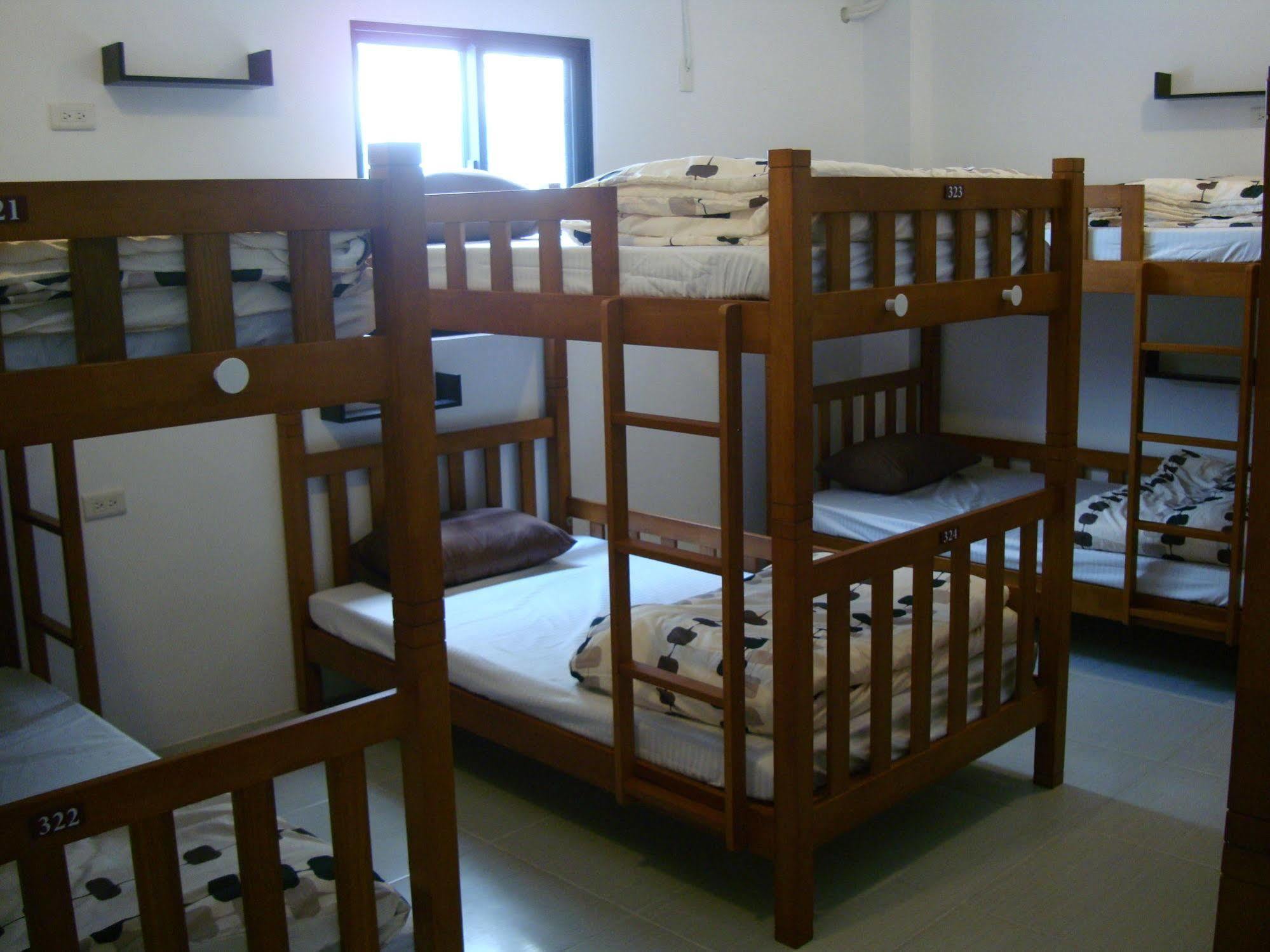 Backpacker 41 Hostel - Taizhong Zewnętrze zdjęcie