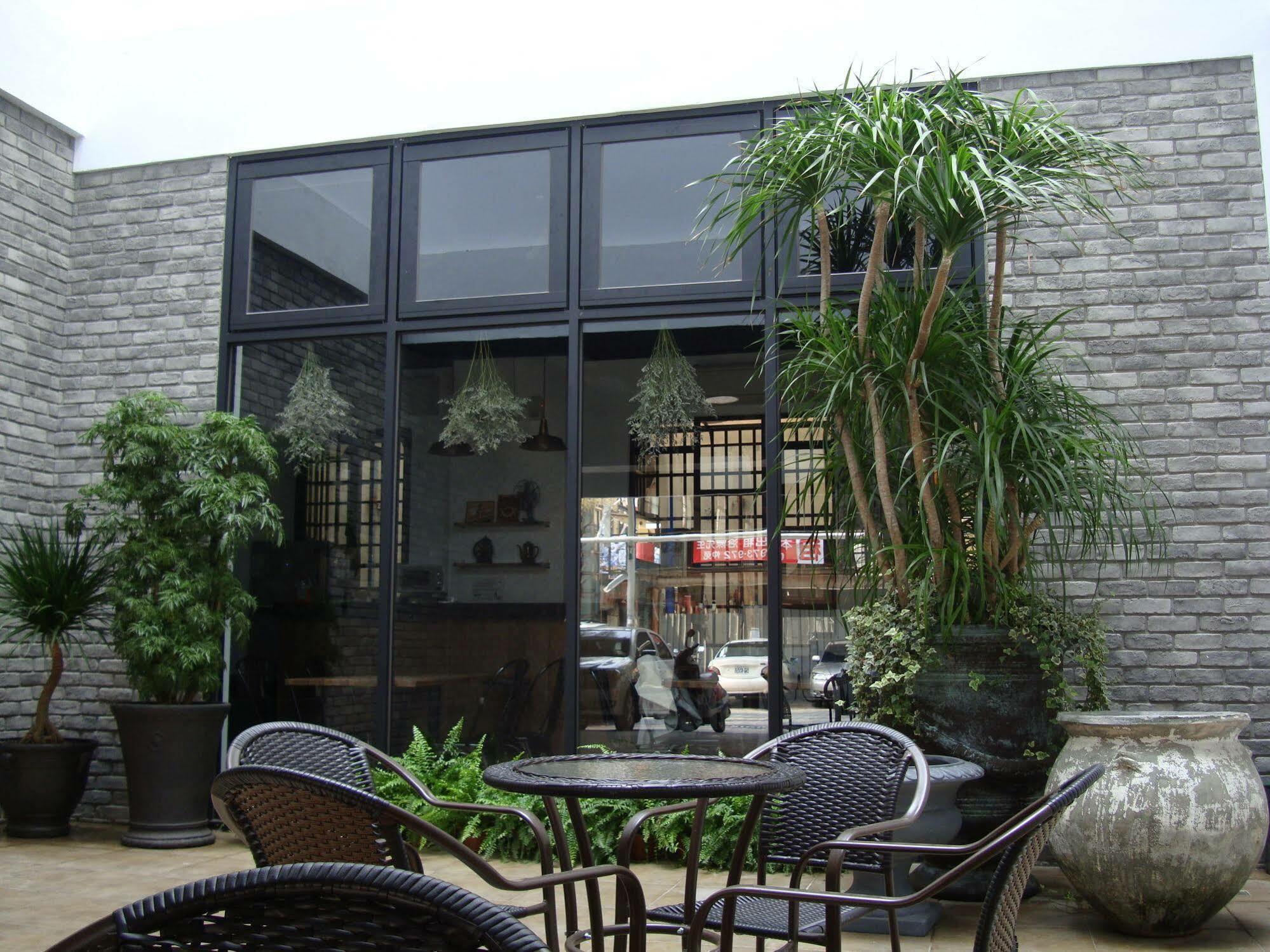 Backpacker 41 Hostel - Taizhong Zewnętrze zdjęcie